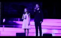 Выступление Вари Стрижак и Александра Олешко с песней «Письма Войны» в Большом концертном зале «Октябрьский» 8 мая 2012 года